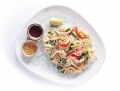  Noodles Tajlandeze me Mish Pule 